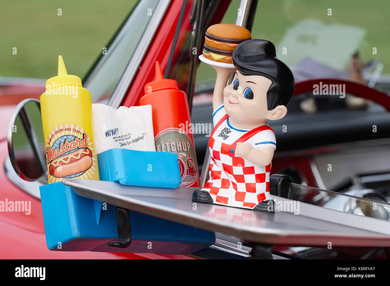 Conduire jusqu'fenêtre de voiture bac (Bob's big boy) Banque D'Images