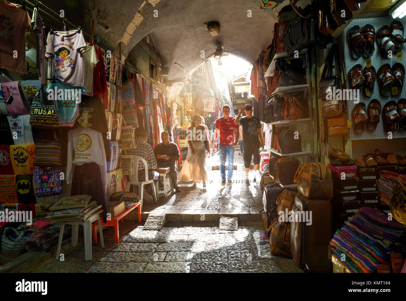 Jérusalem, Israël, le 09 mai 2017 : célèbre Souk El Bazar, grand marché du tourisme, le coeur de l'Est de l'esprit Banque D'Images