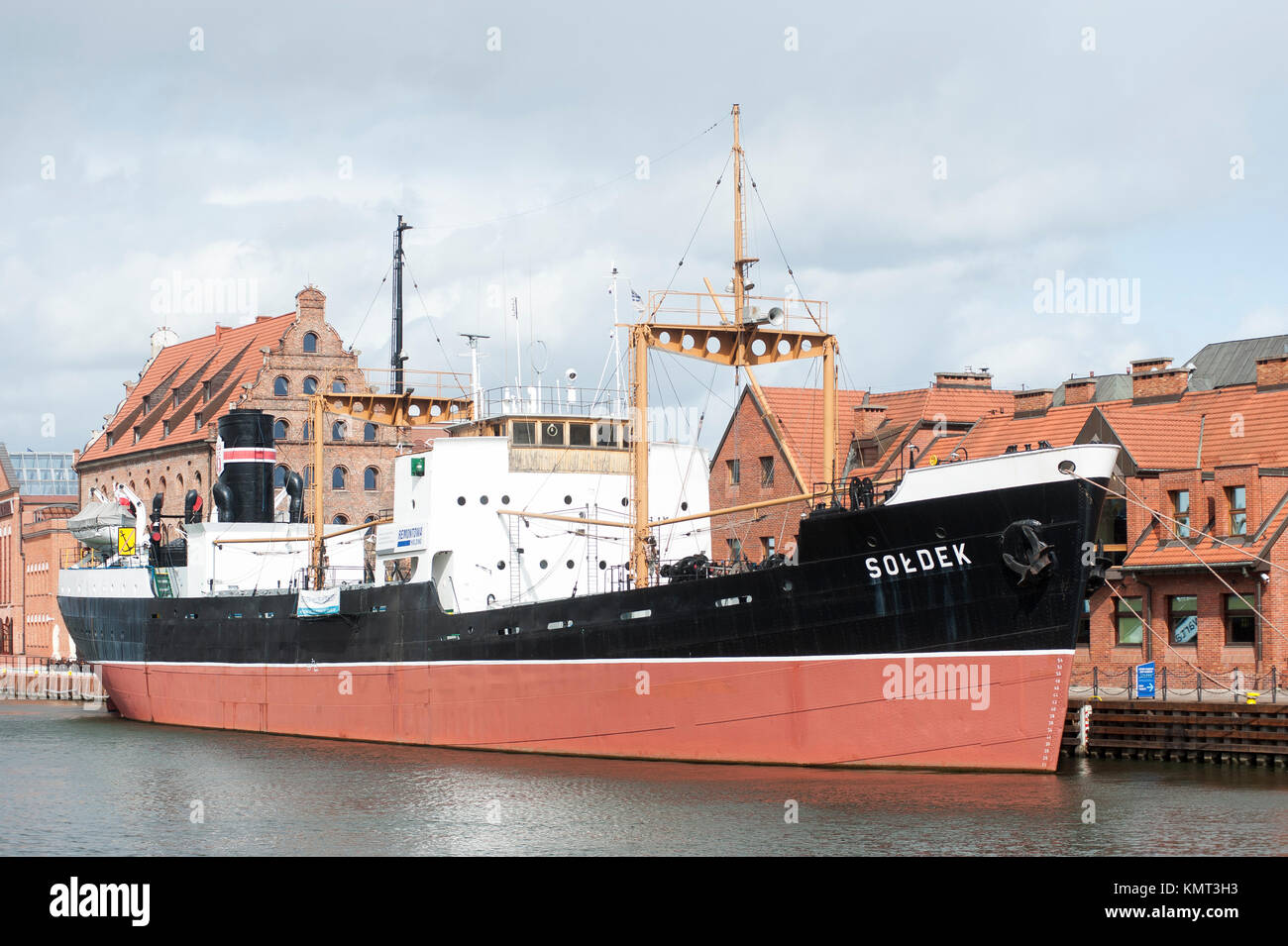 Muzeum Narodowe Morskie (National Maritime Museum) dans des greniers sur île Olowianka et Museum Ship SS Soldek, le premier navire construit en Pologne après l'Adj Banque D'Images