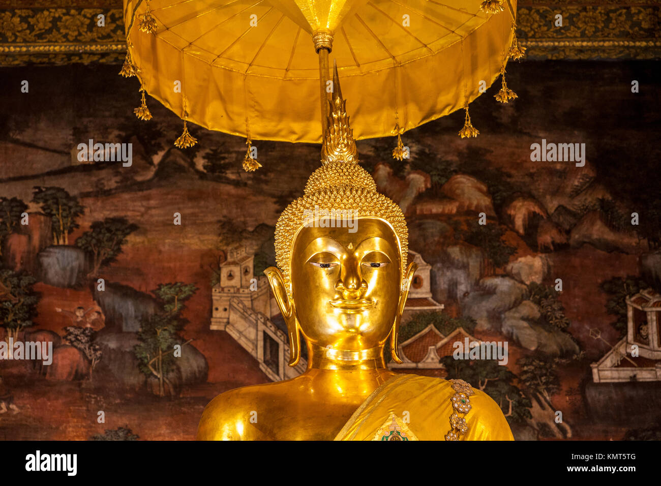 Bangkok, Thaïlande. Dans le Bouddha Phra Ubosot du complexe du temple Wat Pho. Banque D'Images