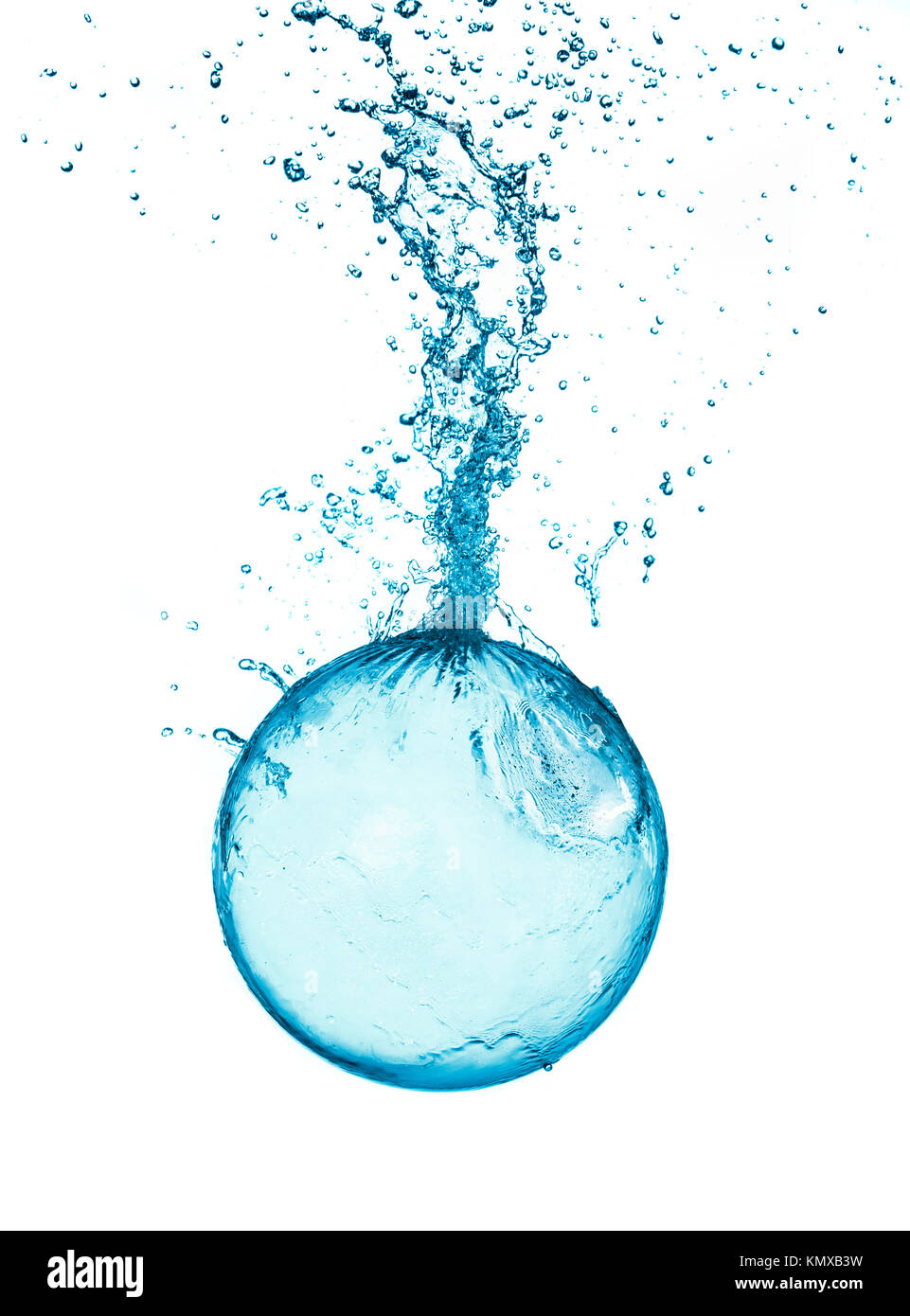 Abstract water ball splash isolé sur fond blanc Photo Stock - Alamy