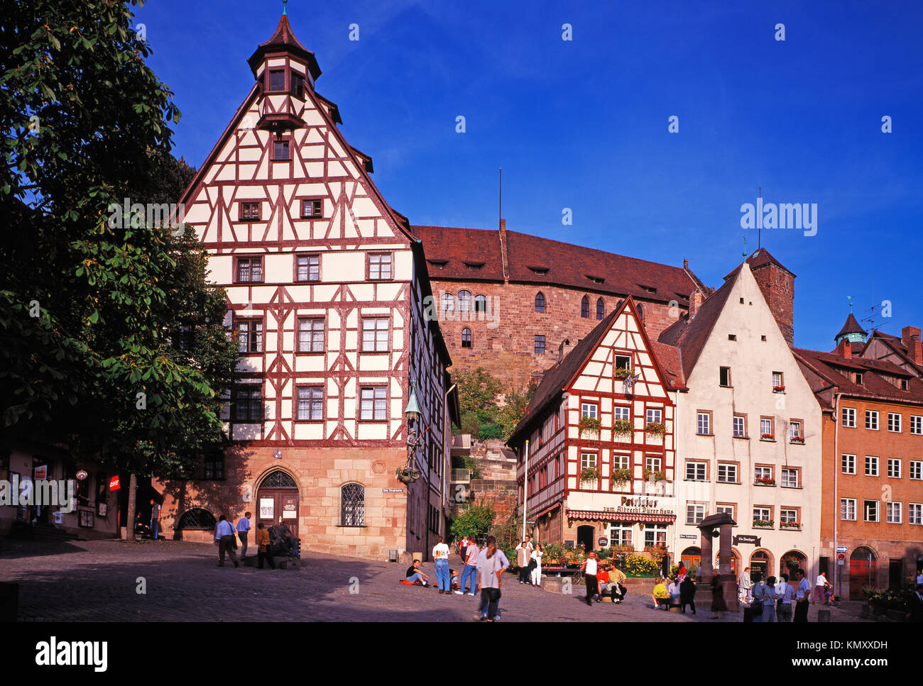 Maisons à colombages et le Château de Nuremberg, Bavière, Allemagne, Mid-Franconia Banque D'Images