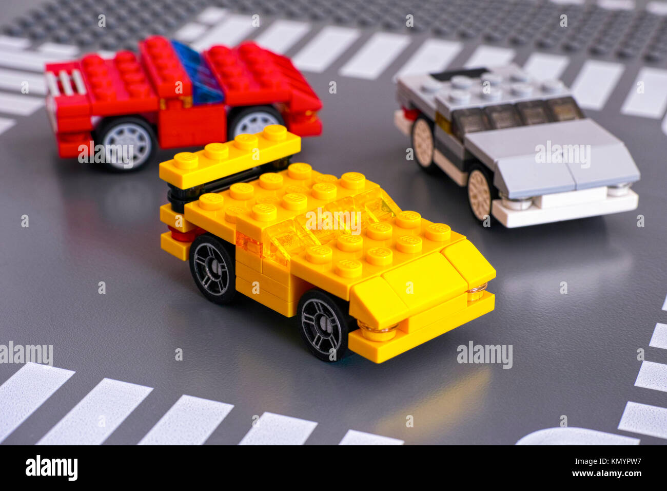 Lego car Banque de photographies et d'images à haute résolution - Alamy