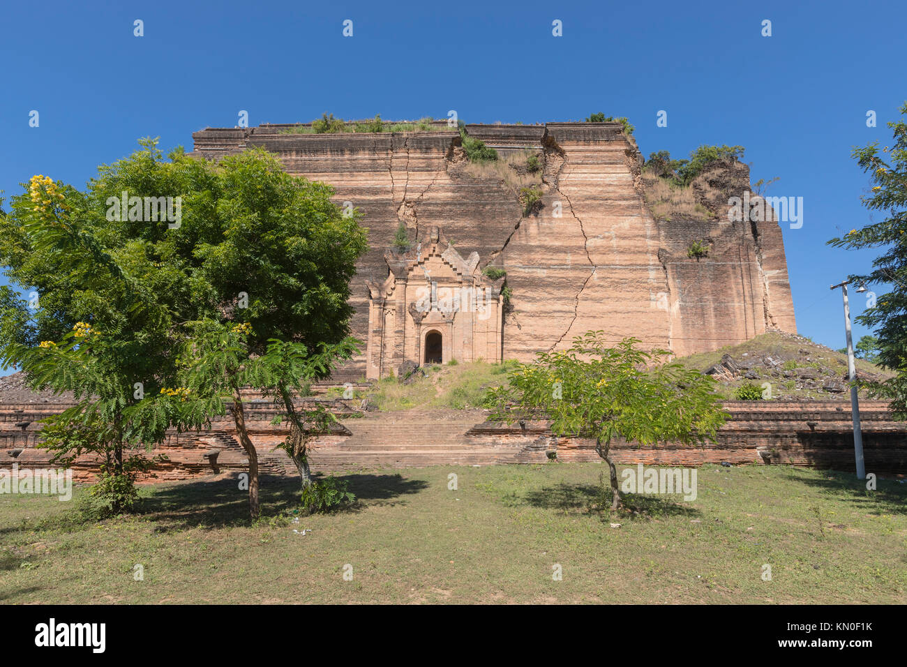 , Mingun Pahtodawgyi, Mandalay, Myanmar, en Asie Banque D'Images