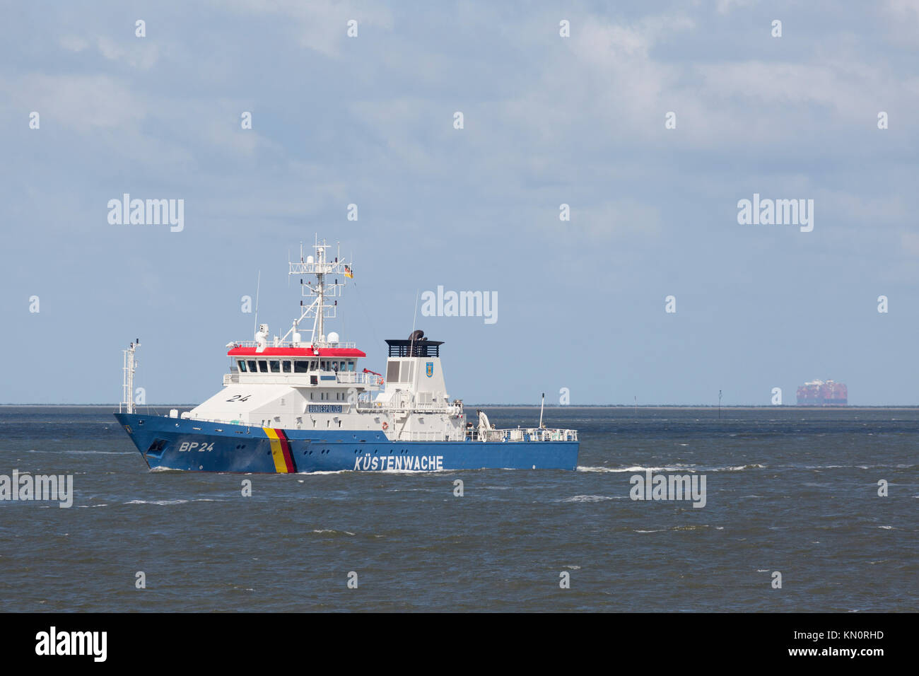 Un navire de la garde côtière de l'Allemand Küstenwache off Cuxhaven Banque D'Images
