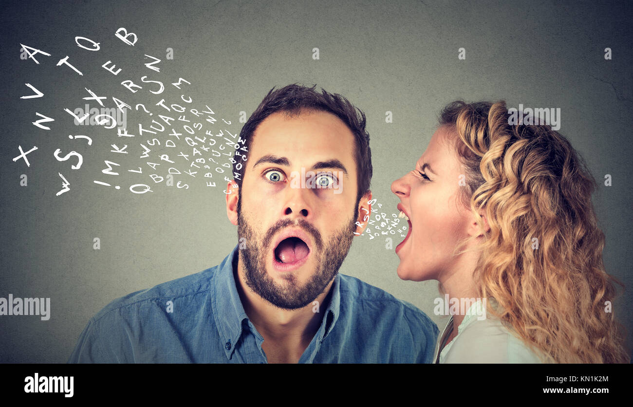 Femme qui se met en colère Banque de photographies et d’images à haute résolution Alamy