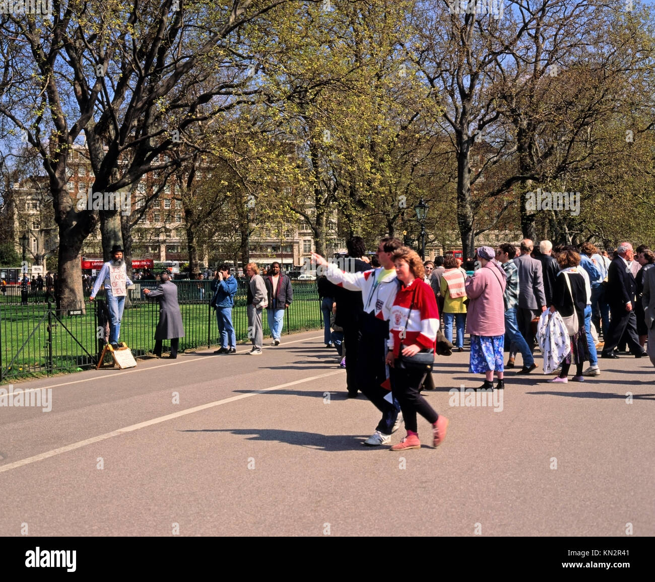 Homme debout sur une boîte de savon à Speaker's Corner, Hyde Park, Londres, Angleterre, Royaume-Uni Banque D'Images