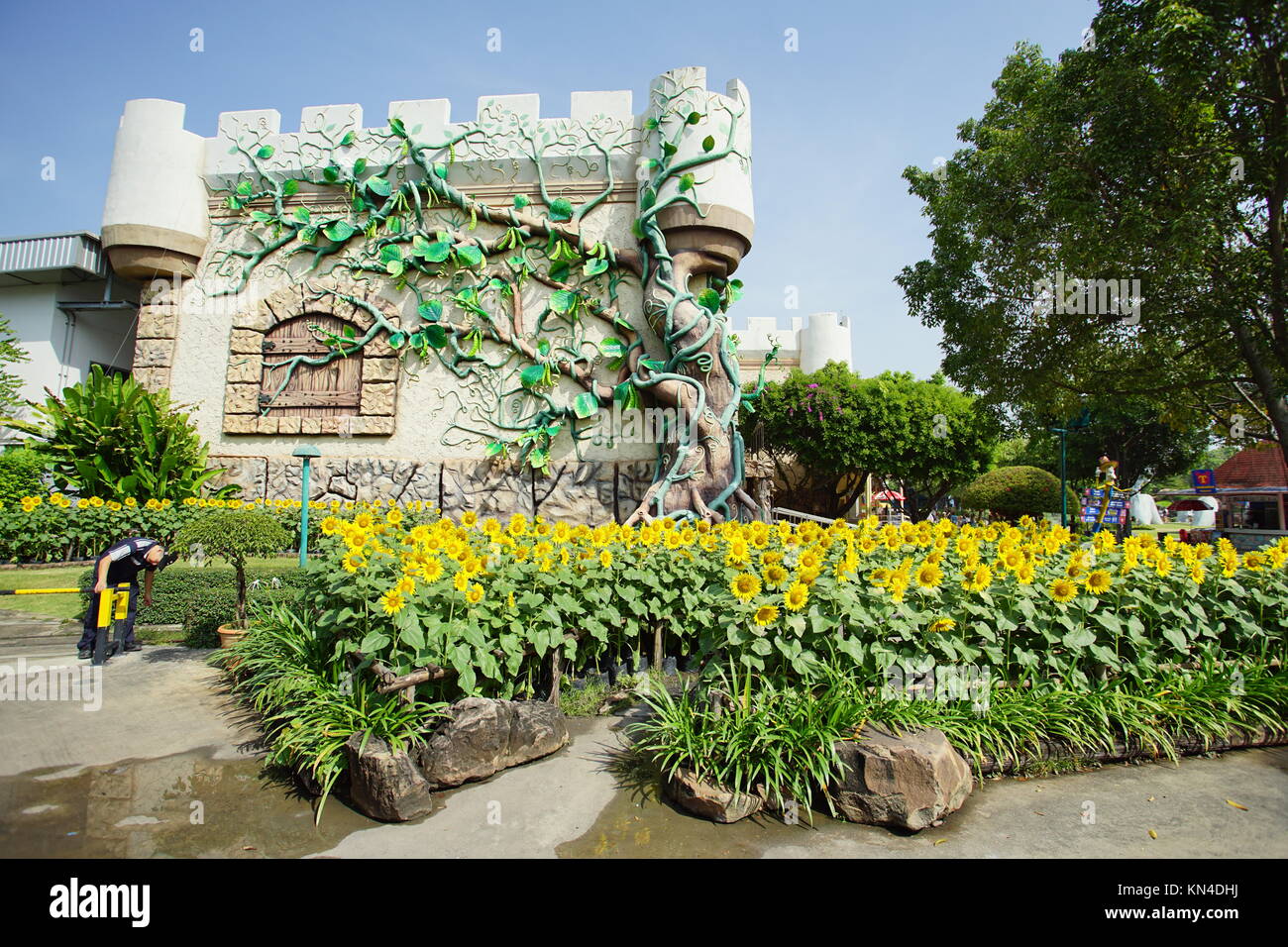 PATHUM THANI, THAÏLANDE - 04 novembre 2017 : vue intérieure de la fun park nommé Dream World à Pathum Thani, Thaïlande. C'est l'amusement plus populaires p Banque D'Images