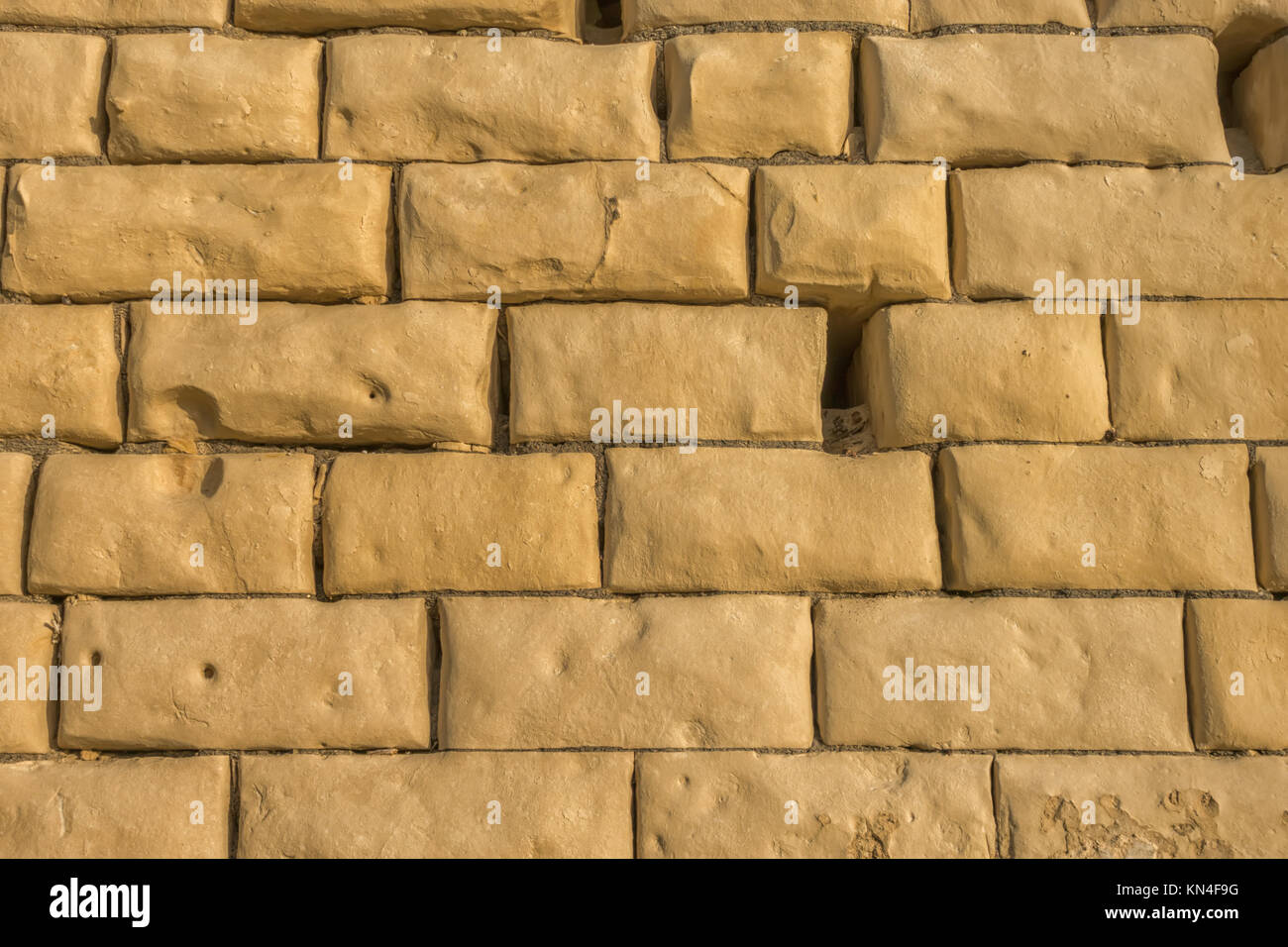 Old weathered wall brown fond calcaire à Malte, Close up Banque D'Images