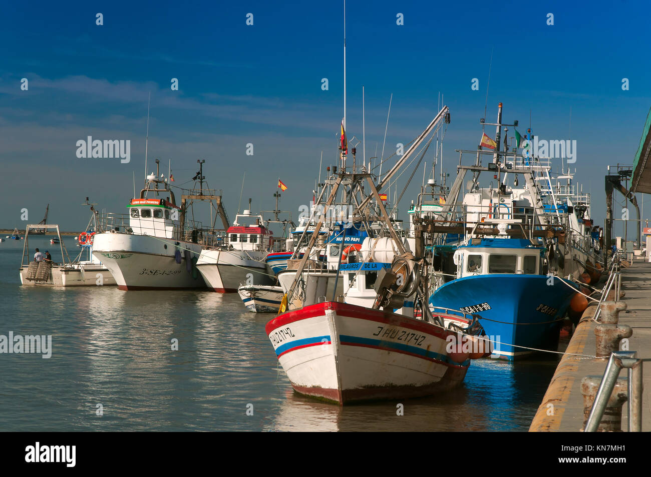 Port de pêche de Bonanza (à l'embouchure de la rivière Guadalquivir). Sanlucar de Barrameda, province de Cadix, Andalousie, Espagne, Europe Banque D'Images
