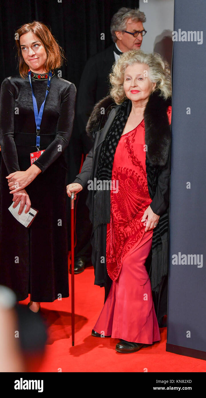 Berlin, Allemagne. 9Th Mar, 2017. Hanna Schygulla actrice arrive pour la 30e European Film Awards 2017 à Berlin, Allemagne, le 9 décembre 2017. Credit : Jens Kalaene Zentralbild-/dpa/ZB/dpa/Alamy Live News Banque D'Images