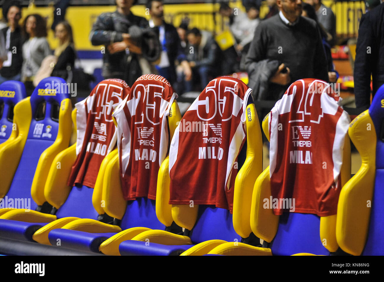 Turin, Italie. Déc 10, 2017. Au cours de la SERIE A PANIER CAMPIONATO 2017/18 match de basket-ball entre FIAT AUXILIUM TORINO VS OLIMPIA MILANO au PalaRuffini le 10 décembre 2017 à Turin, Italie. Crédit : FABIO ANNEMASSE/Alamy Live News Banque D'Images