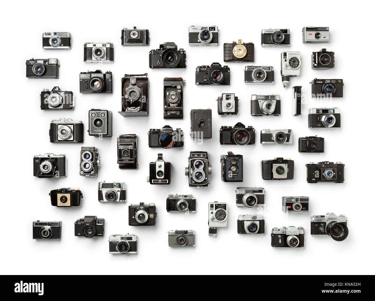 Collection de vieux de caméra différents analogique sur fond blanc. Banque D'Images