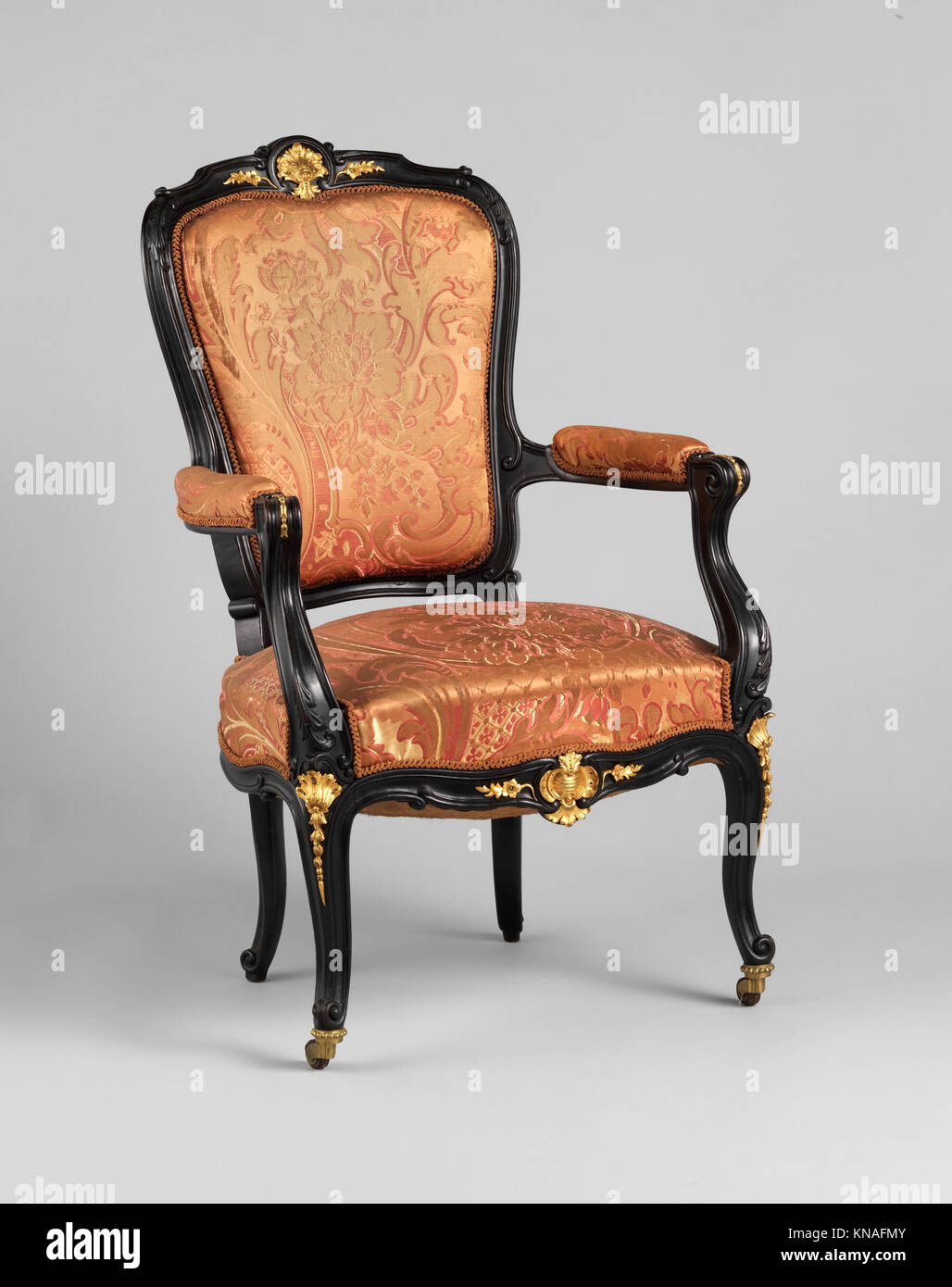 Fauteuil MET DP256699 265 Maker: Auguste-?Mile Rinquet-Leprince, 1801?1886, fauteuil, ca. 1845, bois d'application ou perlier, montage en noyer ébonisé, hêtre et bronze doré, 38 1/2 x 23 1/4 x 26 1/8 po. (97.8 x 59.1 x 66.4 cm). Metropolitan Museum of Art, New York. Don de Mme Douglas Williams, 1969 (69.262.3) Banque D'Images