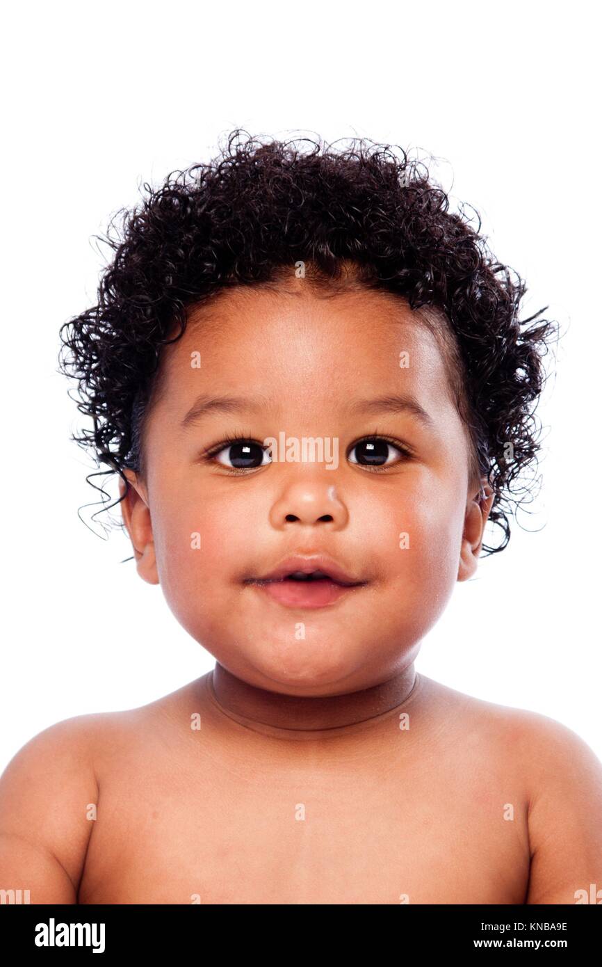 Visage De Beau Mignon Bebe Tout Petit Avec Des Cheveux Boucles Photo Stock Alamy