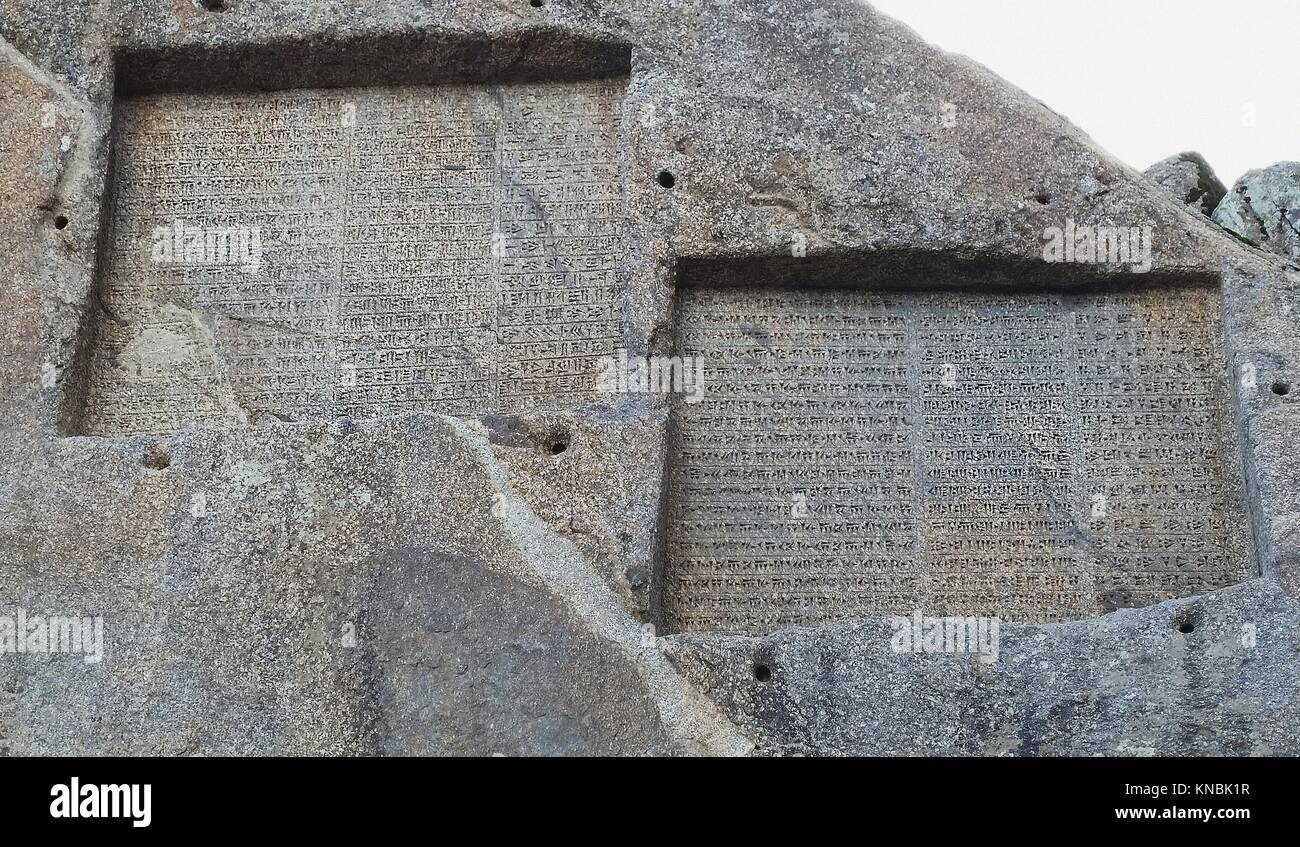 6200. Masque EN PIERRE PEUT-ÊTRE UTILISÉ DANS DES CÉRÉMONIES cultuelles, période néolithique', 7e. Millénaire avant J.-C. On trouve dans les collines de Judée. Banque D'Images