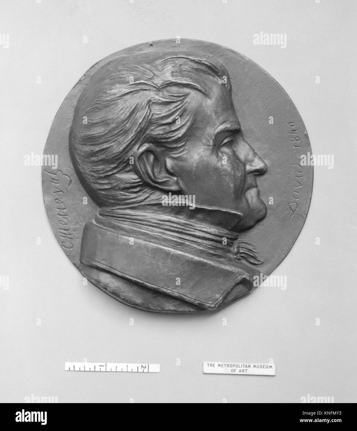 Ce médaillon de bronze de Pierre Jean David d'Angers représente Charles, baron de Meneval, capturant sa ressemblance et mettant en valeur des sculptures détaillées de l'époque napoléonienne. Banque D'Images
