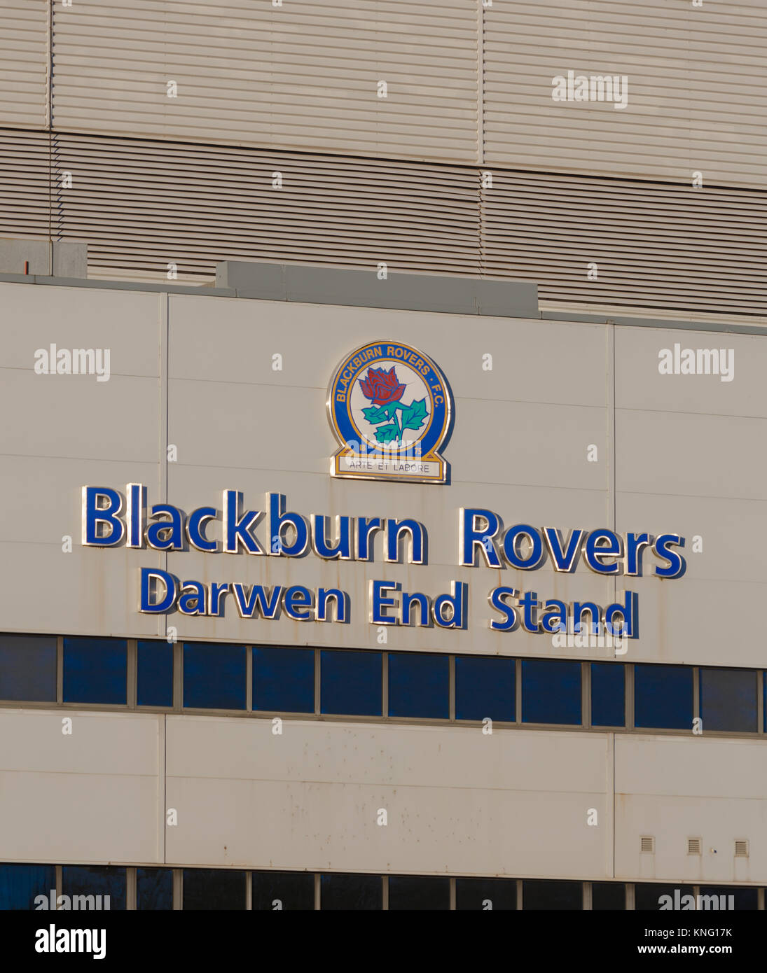 La signalisation et le logo de Blackburn Rovers, Ewood Park, Blackburn, Lancashire Banque D'Images