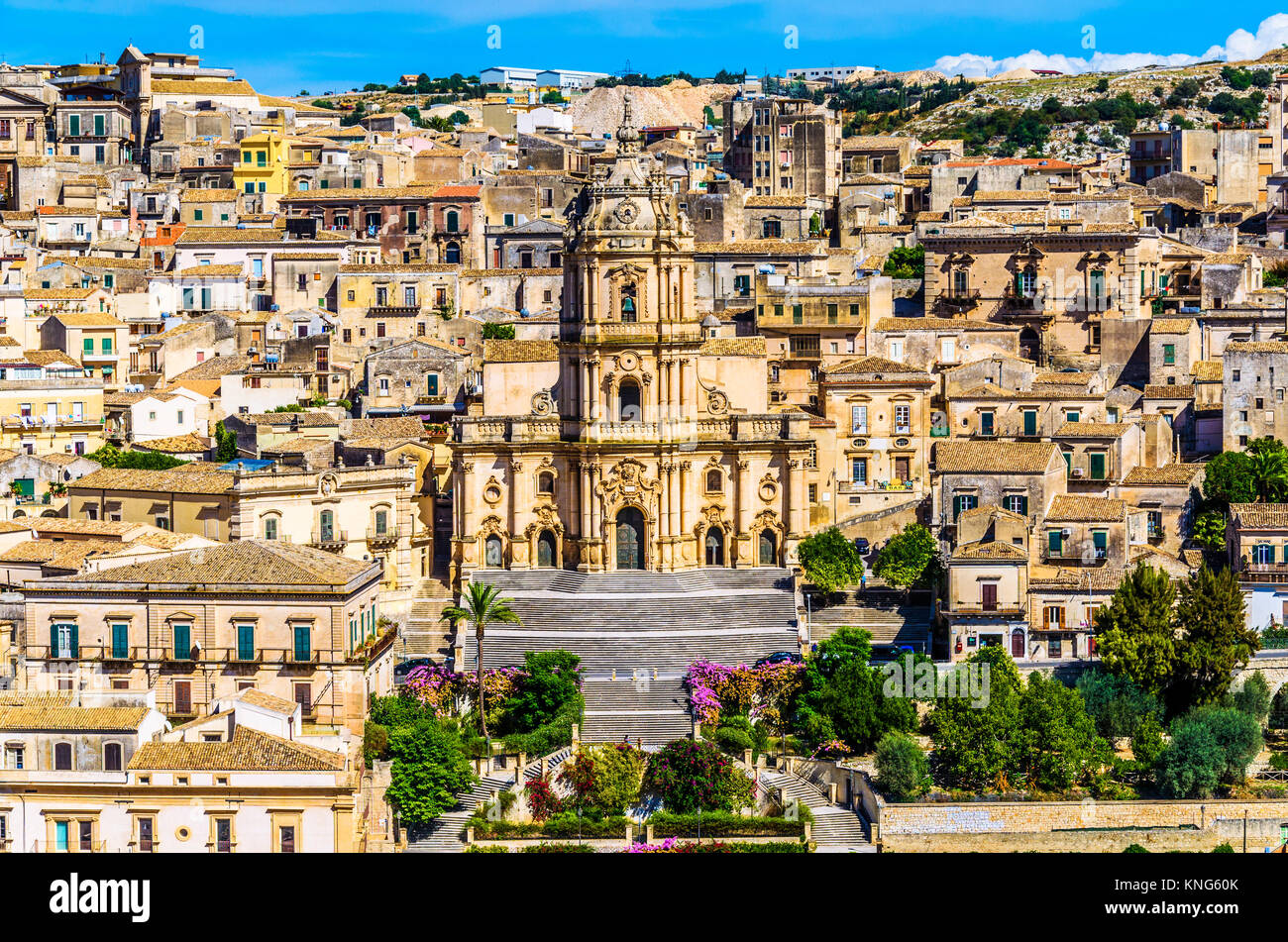 Ville de Modica et sa cathédrale de saint George Banque D'Images