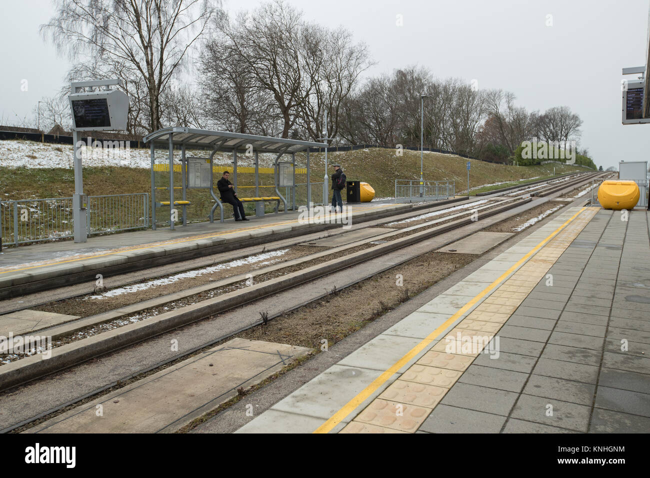 Le Busway guidé Leigh qui exploite les bus V1 et V2 dans le centre ville de Manchester à partir de la plate-forme d'autobus, NewearthRoad,UK Manchester Worsley Banque D'Images