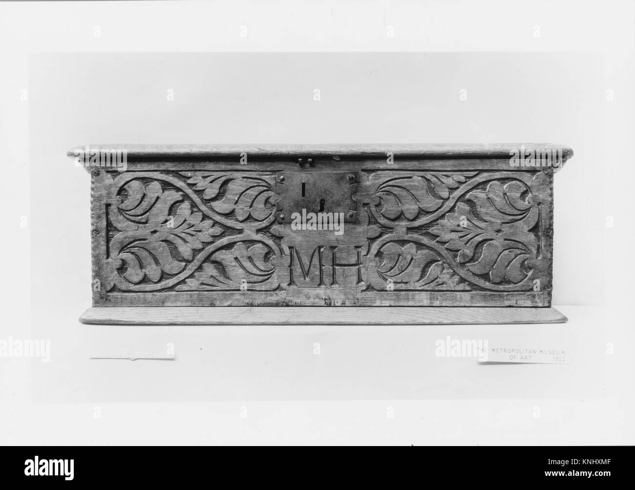 Fort rencontré 51403945 Bouilloire : attribuée à John Thurston, 1607 ?1685, Fort, 1660 ?85, le chêne blanc, le chêne rouge, le pin jaune, 9 1/2 x 26 5/8 x 15 1/2 in. (24,1 x 67,6 x 39,4 cm). Le Metropolitan Museum of Art, New York. Don de Mme Russell Sage, 1909 (10,125.680) Banque D'Images