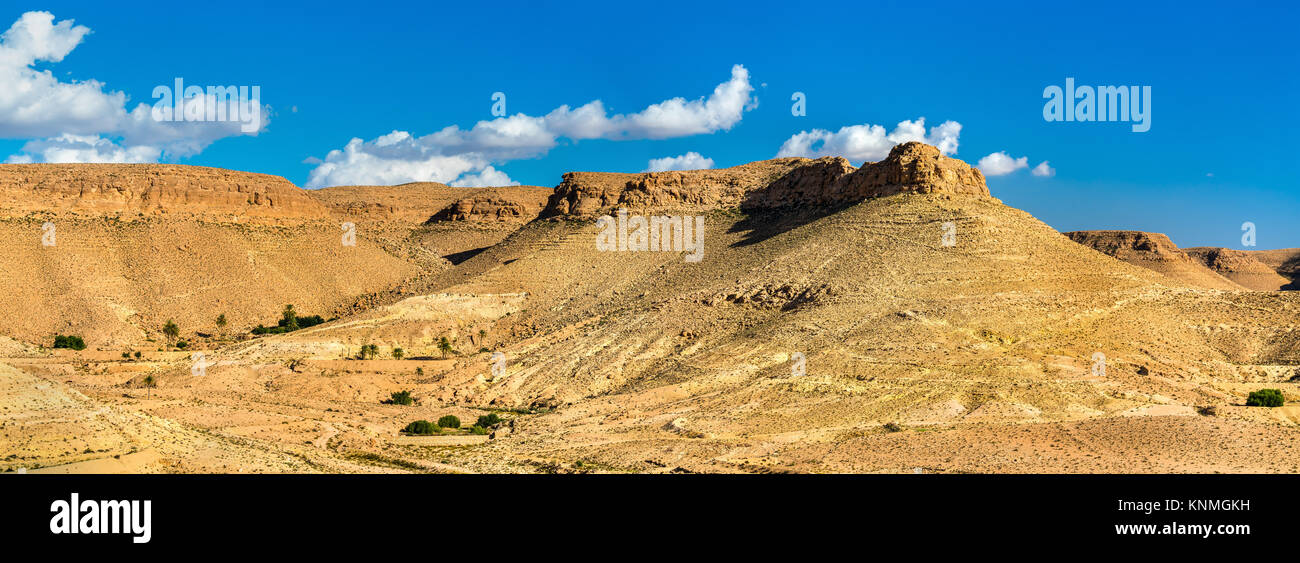 Paysage près de Doiret village du sud Tunisie Banque D'Images
