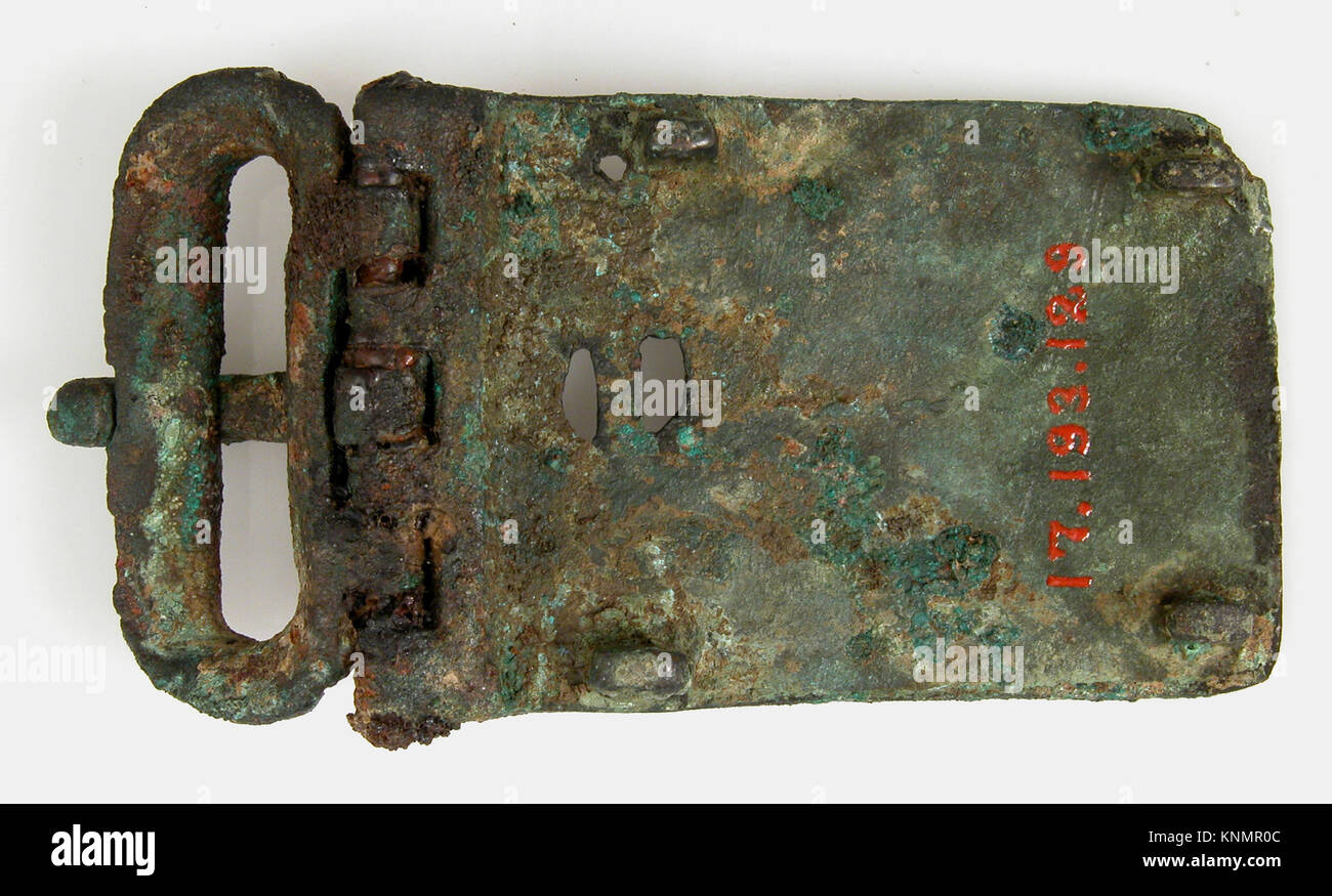 La boucle de ceinture de sécurité s'est réuni sf17-193-129s2 465436 Frankish, boucle ceinture, mi-500s, alliage de cuivre étamé, surface, Total : 3 9/16 x 1 7/8 x 16 in. (9,1 x 4,7 x 1,8 cm). Le Metropolitan Museum of Art, New York. Don de J. Pierpont Morgan, 1917 (17,193.129) Banque D'Images