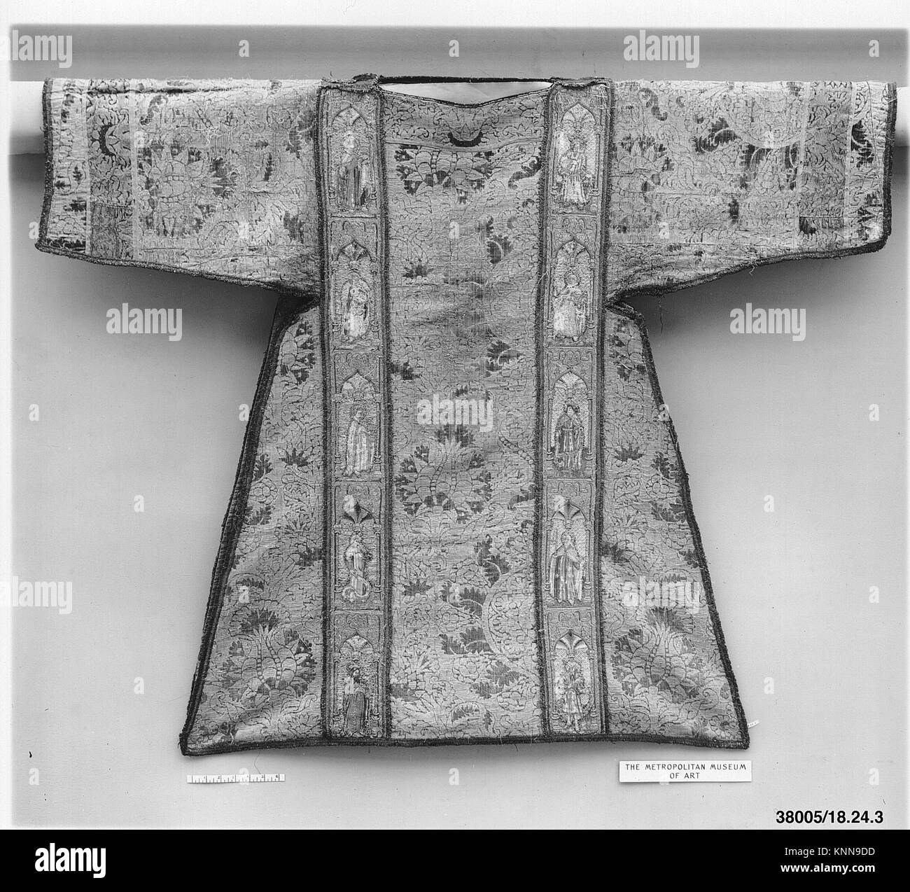 38006 465932 Dalmatic a rencontré au sud, Russisch Dalmatic, xve siècle, soie, fil de métal, Total : 46 ? 40 in. (116,8 ? 101,6 cm). Le Metropolitan Museum of Art, New York. Fonds Rogers, 1918 (18.24.3) Banque D'Images