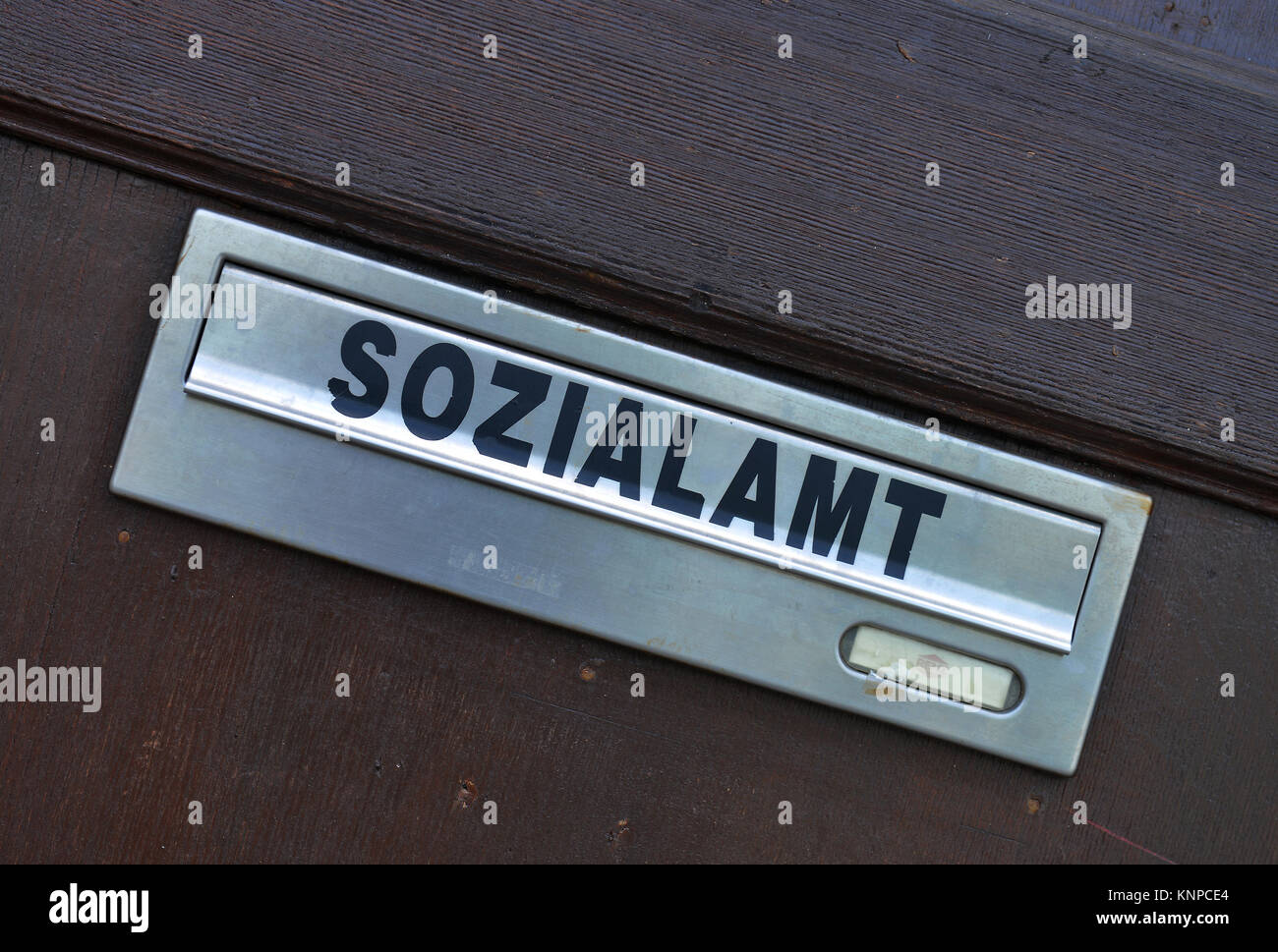 Boîte aux lettres, bureau social, mairie, Hanna-Renate-Laurien-Platz Leonorenstrasse,,, Lankwitz Steglitz-Zehlendorf, Berlin, Allemagne, Briefkasten, Sozialamt Banque D'Images