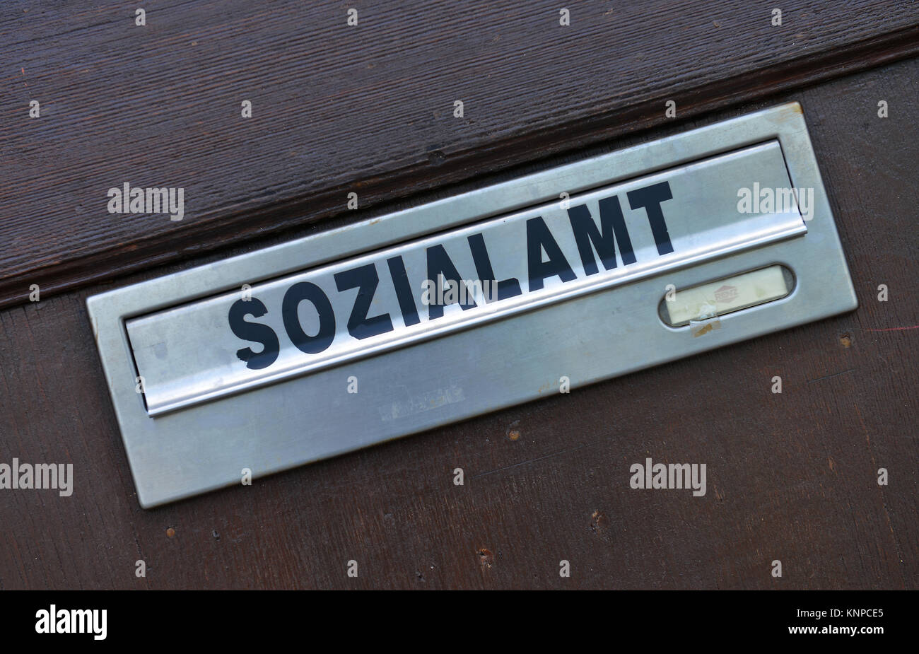 Boîte aux lettres, bureau social, mairie, Hanna-Renate-Laurien-Platz Leonorenstrasse,,, Lankwitz Steglitz-Zehlendorf, Berlin, Allemagne, Briefkasten, Sozialamt Banque D'Images