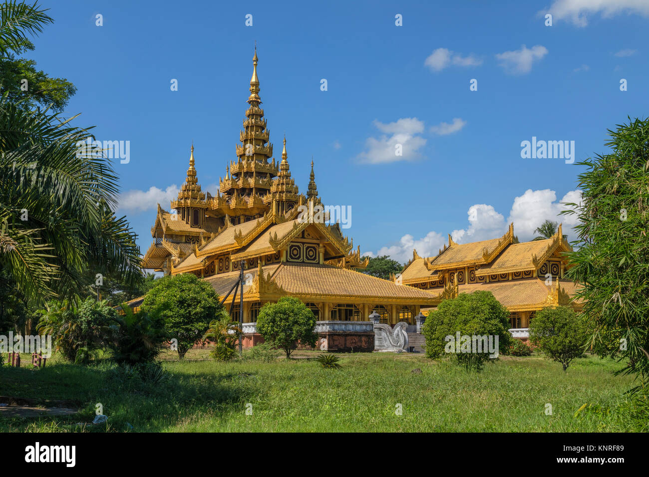 Palais Kanbawzathadi, Bago, le Myanmar, l'Asie Banque D'Images