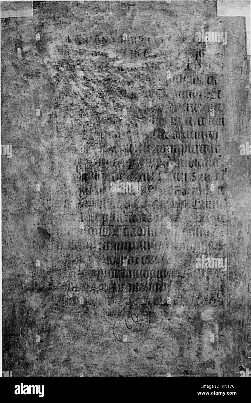 Une représentation visuelle du Christ entrant à Jérusalem avec des disciples et des foules, mettant en évidence l'événement biblique de l'entrée triomphale. Banque D'Images