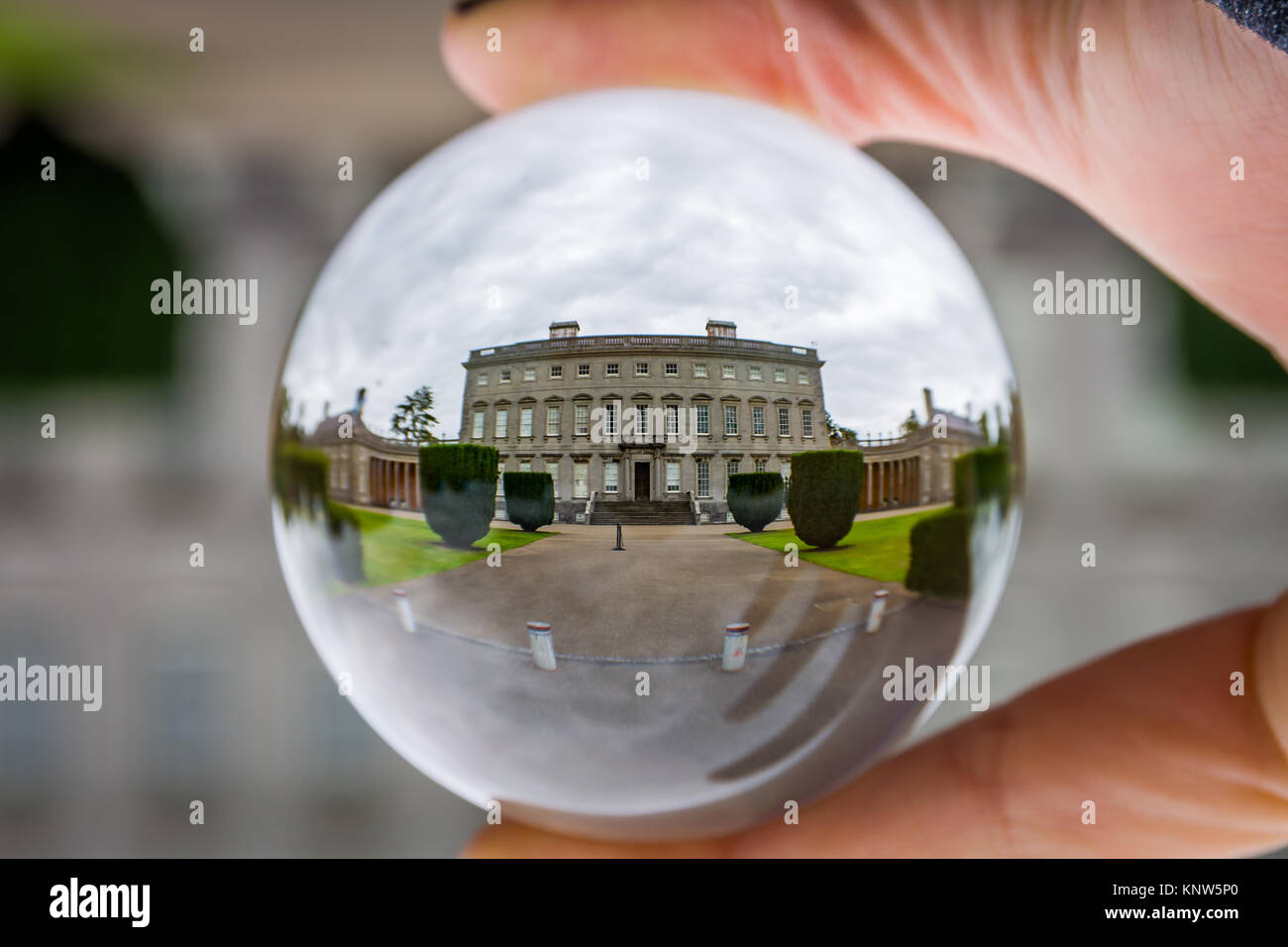Sphère de verre Architecture Perspective Unique Irlande Celbridge Castletown House Banque D'Images