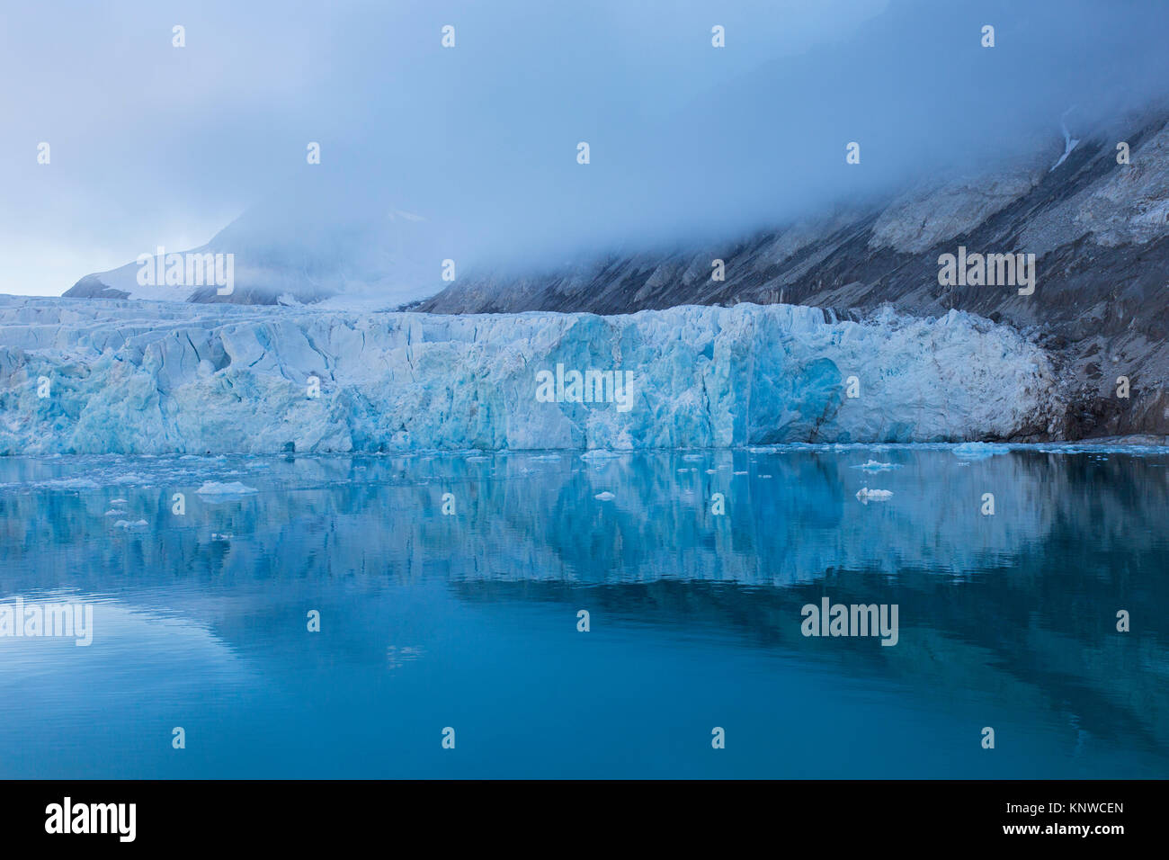 Wagonwaybreen, glacier dans l'Albert I Land au Spitsberg / mise bas en Magdalenefjorden Svalbard, Norvège Banque D'Images