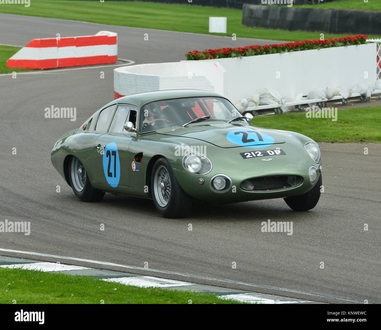 Simon Hadfield, Wolfgang Friedrichs, Aston Martin DP 212, 212, RAC, Royal Automobile Club, TT Célébration, Goodwood Revival 2014, Autosport, G Banque D'Images