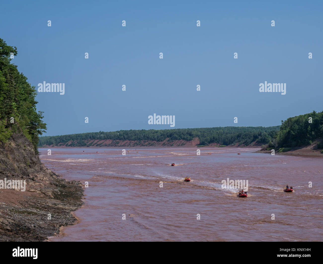 Bateaux fonctionnant avec le vent, la baie de Fundy, Shubenacadie River, South Maitland, en Nouvelle-Écosse, Canada. Banque D'Images