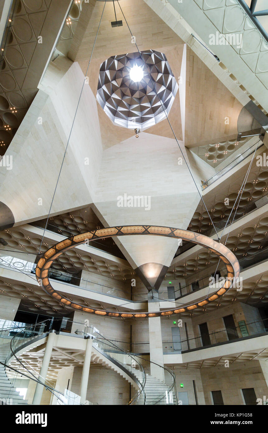 Musée d'Art Islamique, Doha (Qatar). Juillet 2017. Salle principale. Le musée est la plus prisée de Doha, l'icône de l'architecture conçue par l'architecte de renommée mondiale Banque D'Images