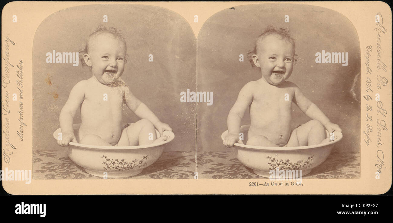 Cet ensemble de quatre vues stéréographiques montre des bébés, capturant des expressions, des poses et la documentation photographique précoce de l'enfance. Banque D'Images