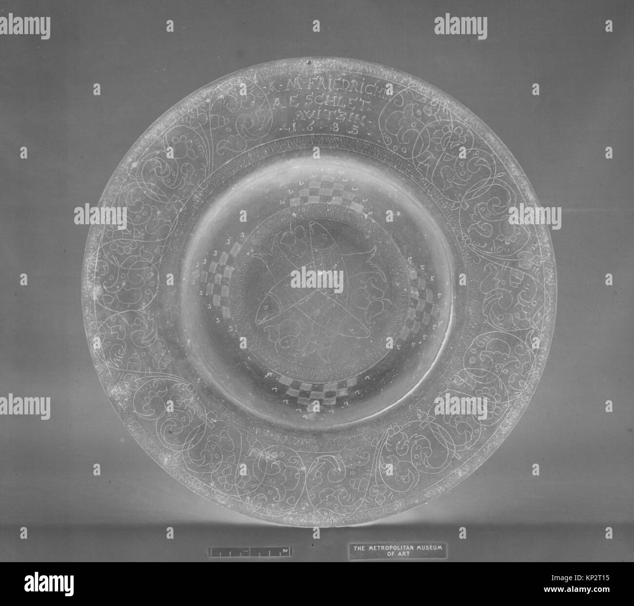 Album de la collection MET présentant des illustrations architecturales, ornementales et figuratives détaillées pour référence historique. Banque D'Images