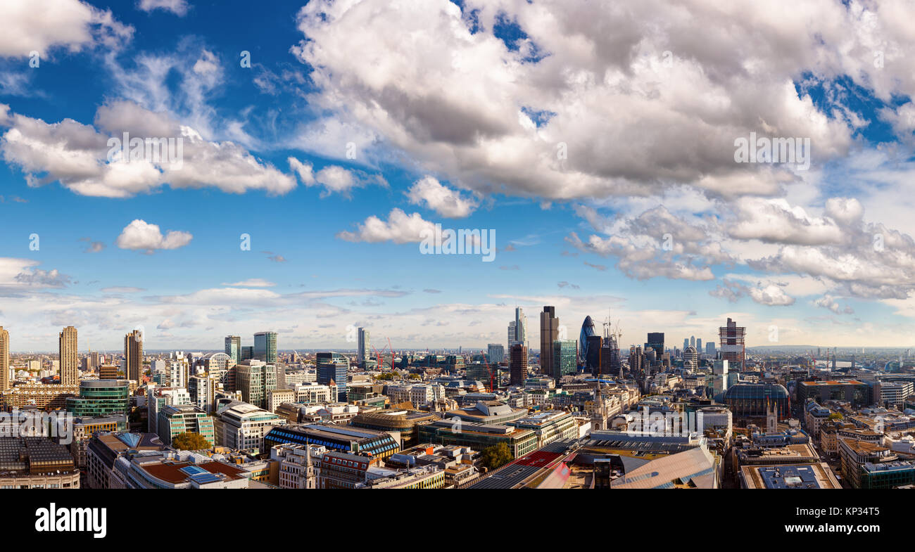 Vue panoramique sur les toits de Londres, vue de la Cathédrale St Paul en 1012 Banque D'Images