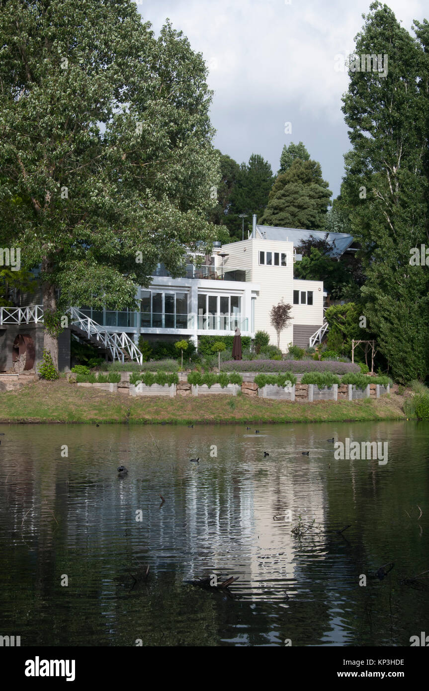 Resort de luxe hébergement au Lac Chambre, Daylesford dans les hauts plateaux du centre spa pays région de Victoria, Australie Banque D'Images