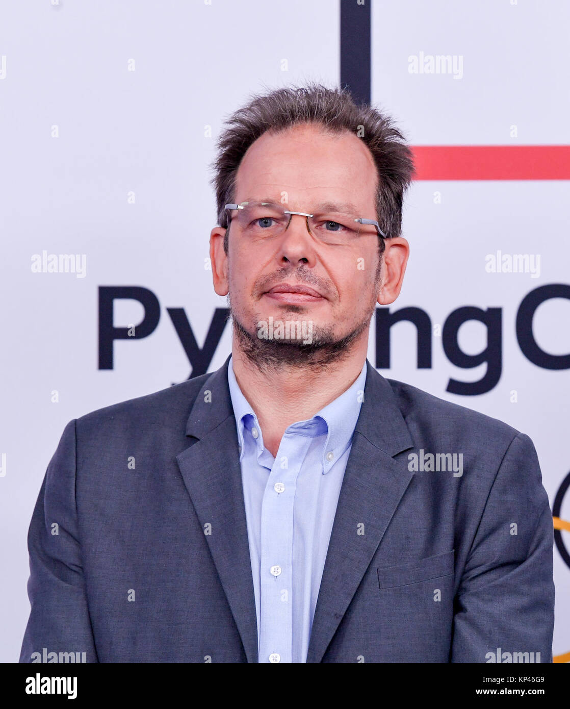 Berlin, Allemagne. Dec 12, 2017. Hajo Seppelt experts antidopage lors d'une conférence de presse des chaînes de télévision publiques ARD et ZDF concernant la couverture médiatique de la 23e Jeux Olympiques d'hiver à Pyeongchang (9.-25.2.2018), à Berlin, Allemagne, 12 décembre 2017. Credit : Jens Kalaene Zentralbild-/dpa/ZB/dpa/Alamy Live News Banque D'Images