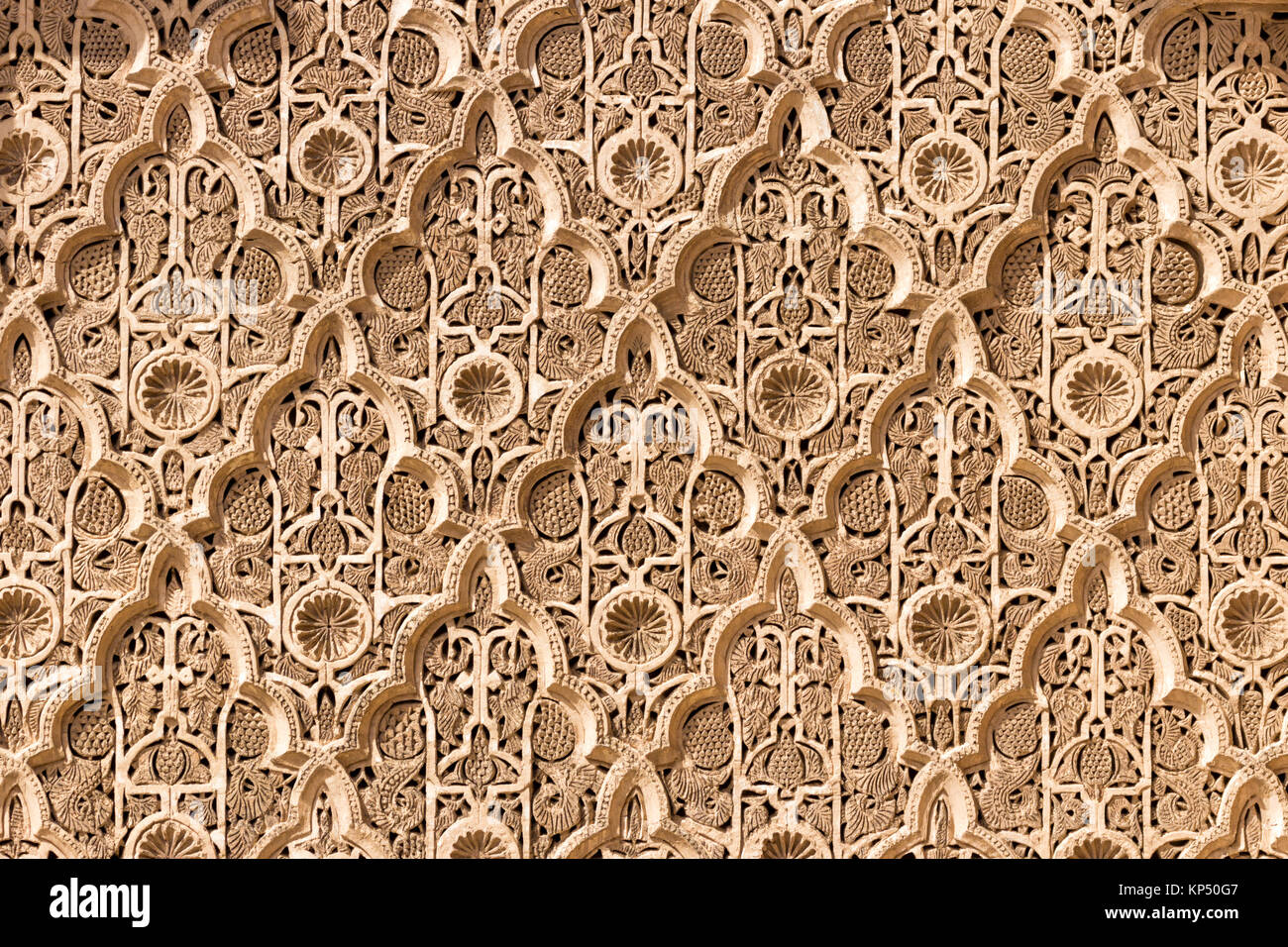 MARRAKECH, MAROC - 29 Apr 2016 : vue détaillée de la Medersa Ben Youssef. Un ancien collège islamique à Marrakech, Maroc. Banque D'Images