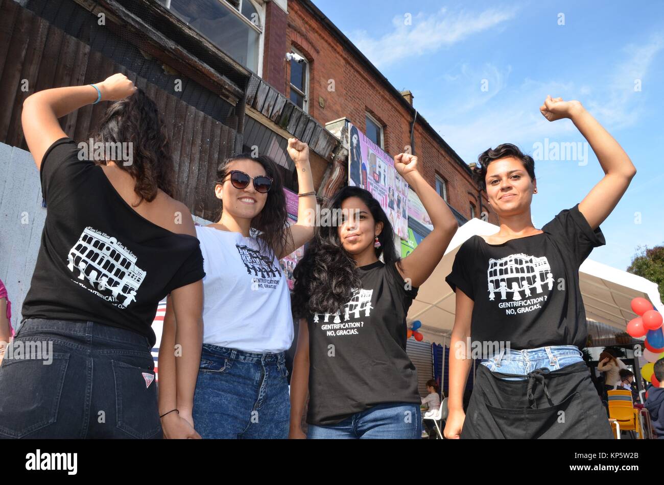 L'embourgeoisement de la salsa et de la lutte contre l'arrêt samba dance protester londres sept sœurs Banque D'Images