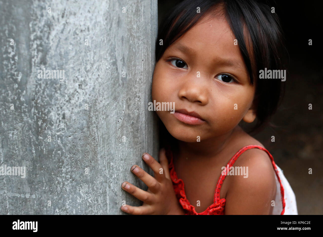Ba Na (Bahnar) groupe ethnique. Jeune fille. Portrait. Kon Tum. Le Vietnam. Banque D'Images