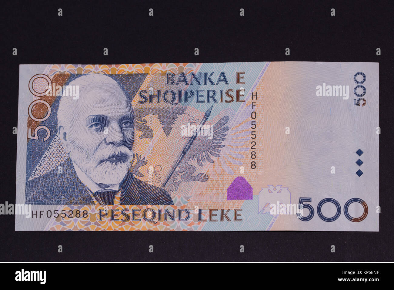 Avers de monnaie Lek albanais de billets 500 dénomination représentant Ismail Qemali (Ismail Qemal Vlora Bej), membre du mouvement national albanais, Banque D'Images