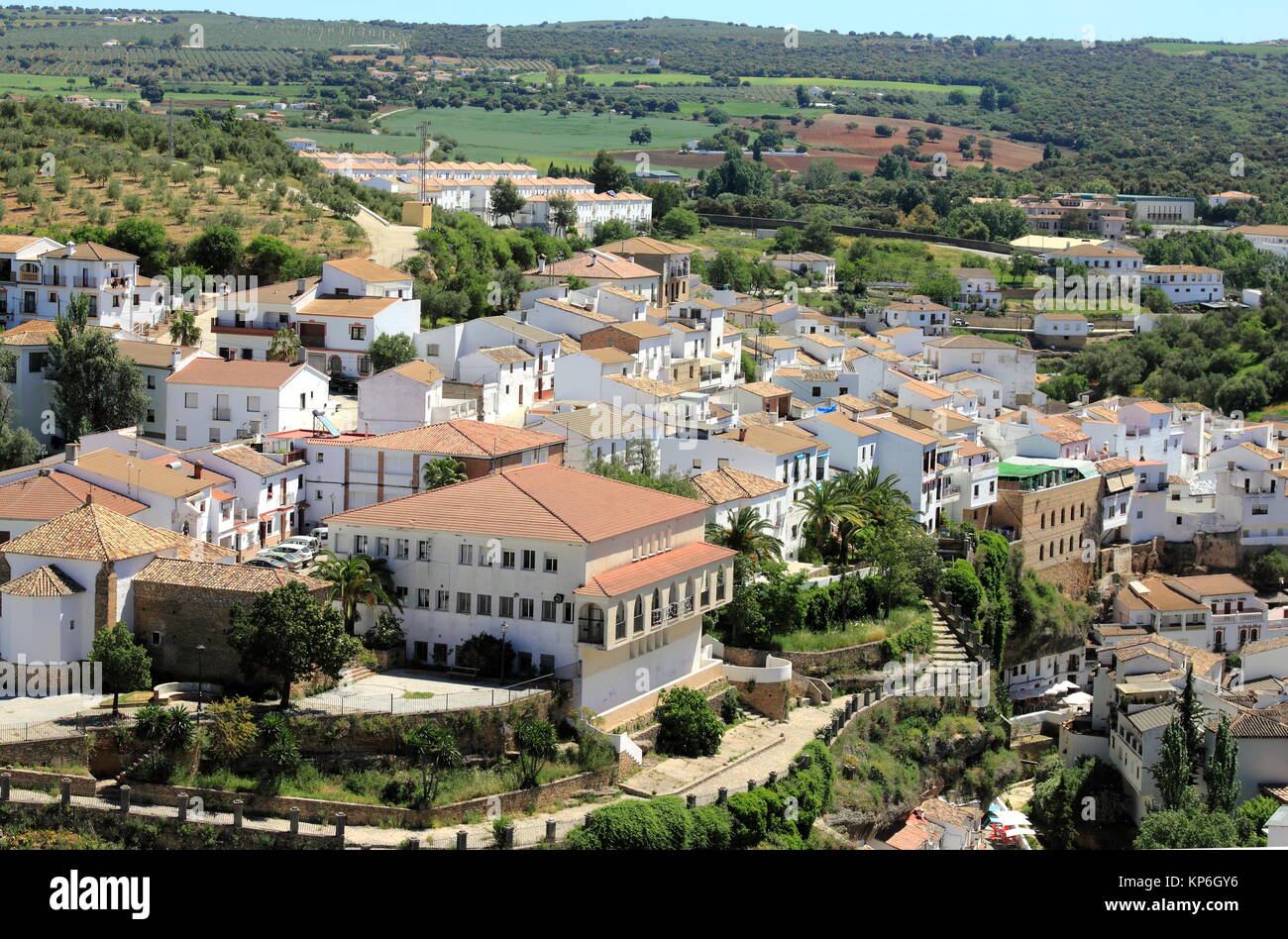 Avis de Olvera ville, pueblos blancos, Andalousie, Espagne Banque D'Images