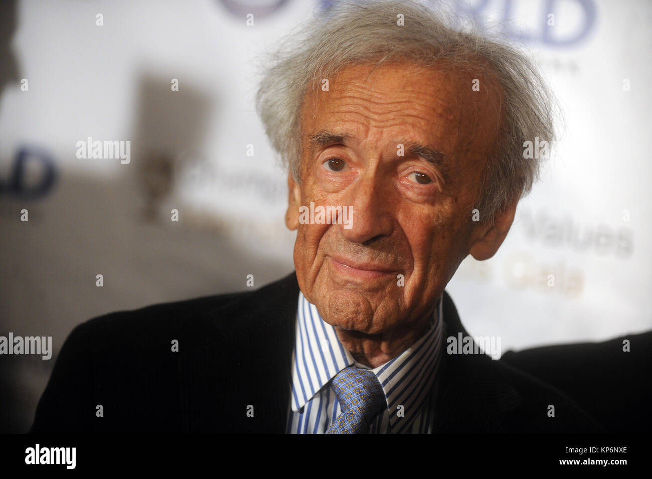 NEW YORK, NY - 28 MAI : Elie Wiesel assiste à la championne des valeurs juives International Awards Gala au New York Marriott Marquis le 28 mai 2015 à New York City People : Elie Wiesel Banque D'Images