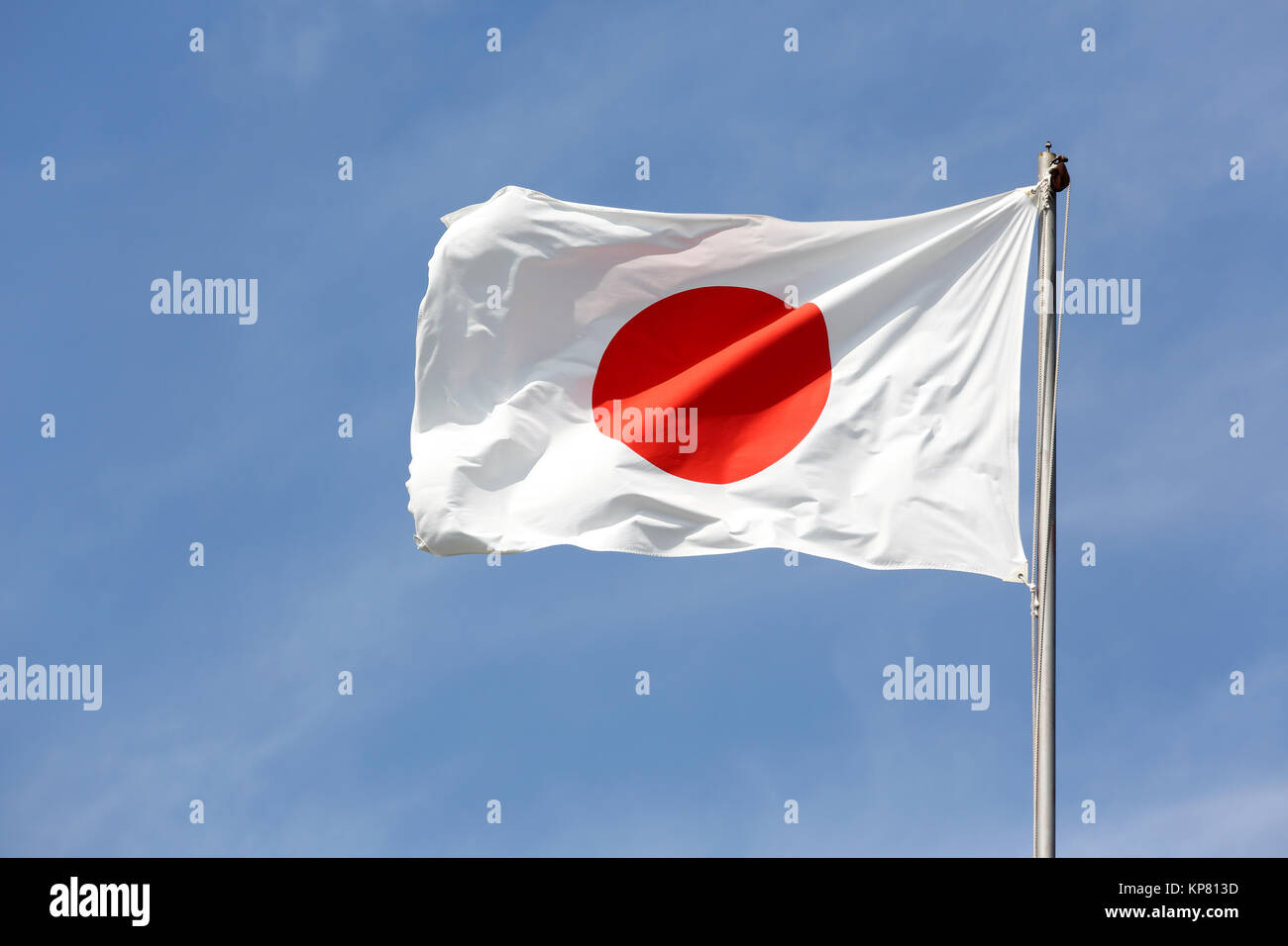 Drapeau japonais dans le vent Banque D'Images