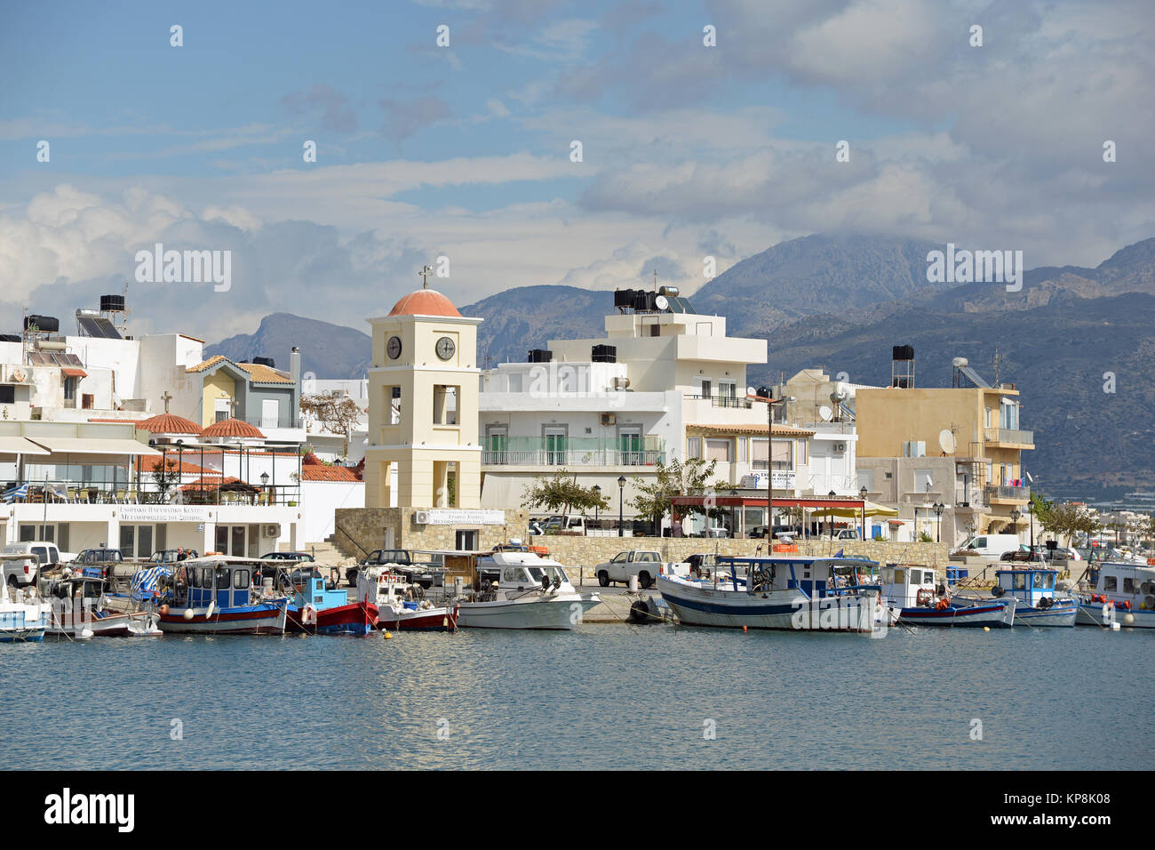 Ierapetra, kreta, küste, Kirche, Griechenland, mittelmeer, fischerboot, Boot, Boote, fischerboote, malerisch, Banque D'Images